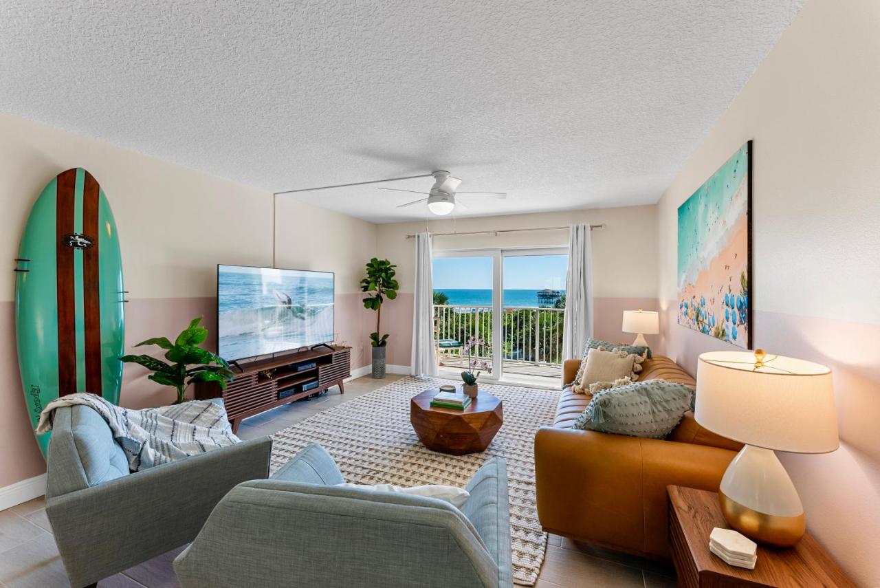 Two-Bedroom Apartment - Oceanfront - Unit 42