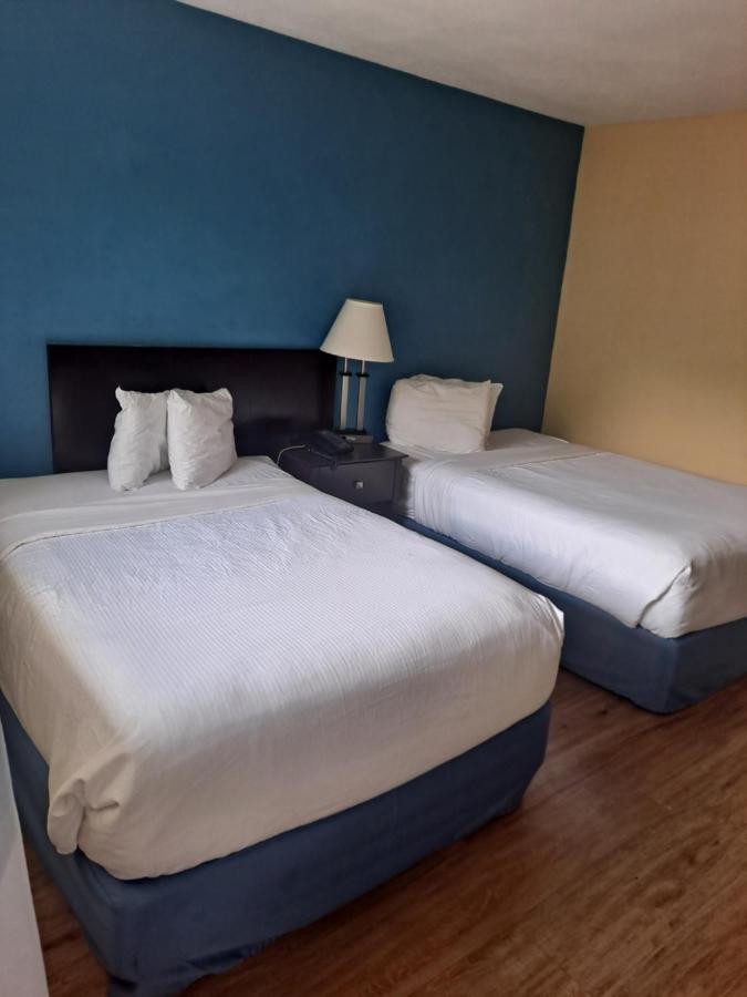 Double room with 2Double Beds, Mobility/Hearing Accessible Room, Roll-In Shower, Non-Smoking