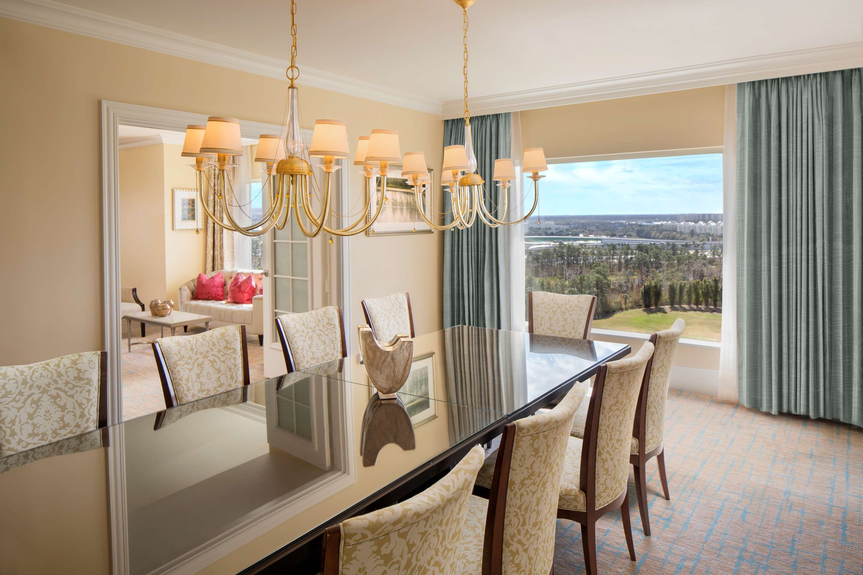 Presidential Suite + Deluxe Double Queen - Golf View